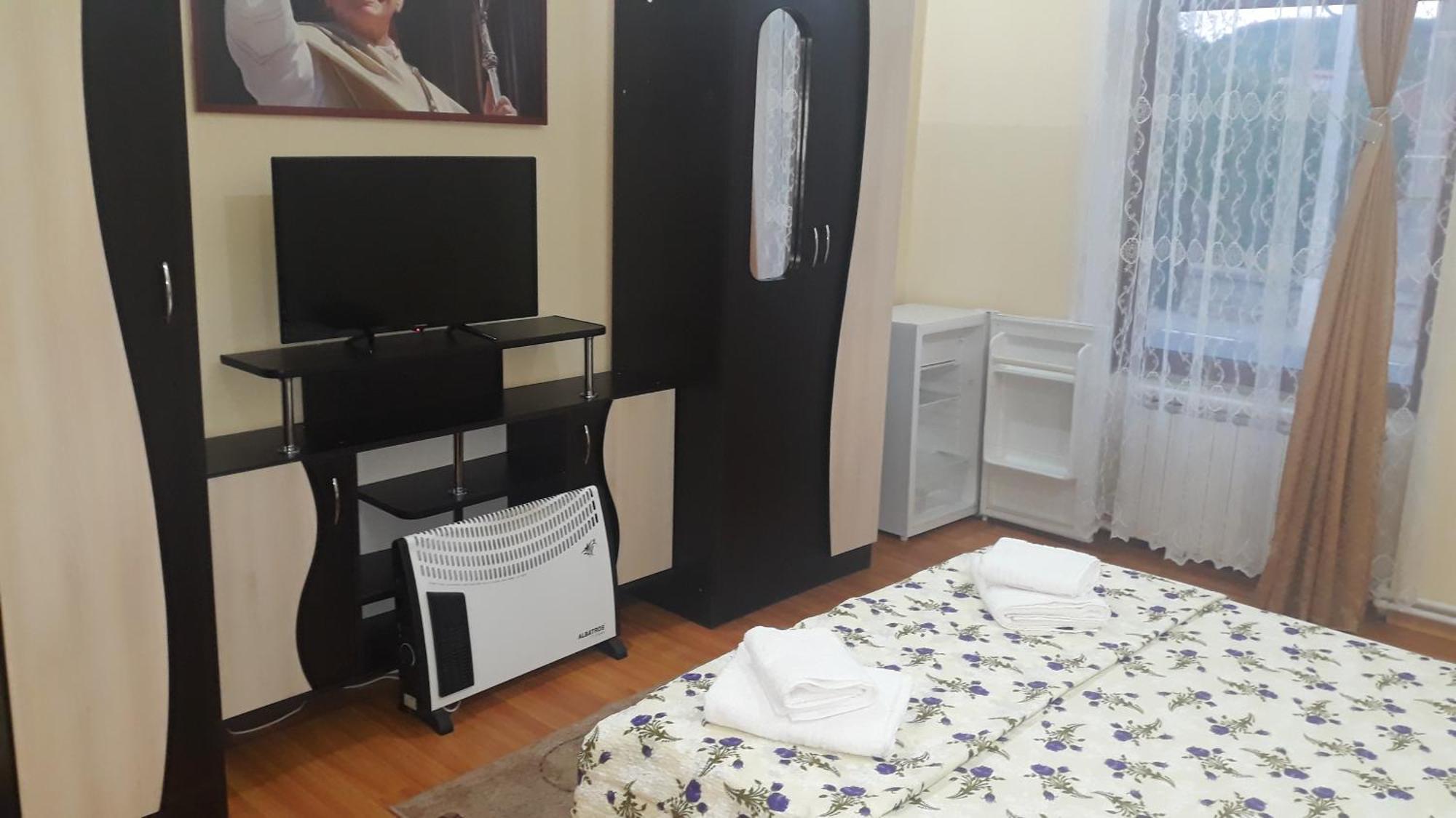 Отель Casa Ovi Si Simo Хацег Номер фото