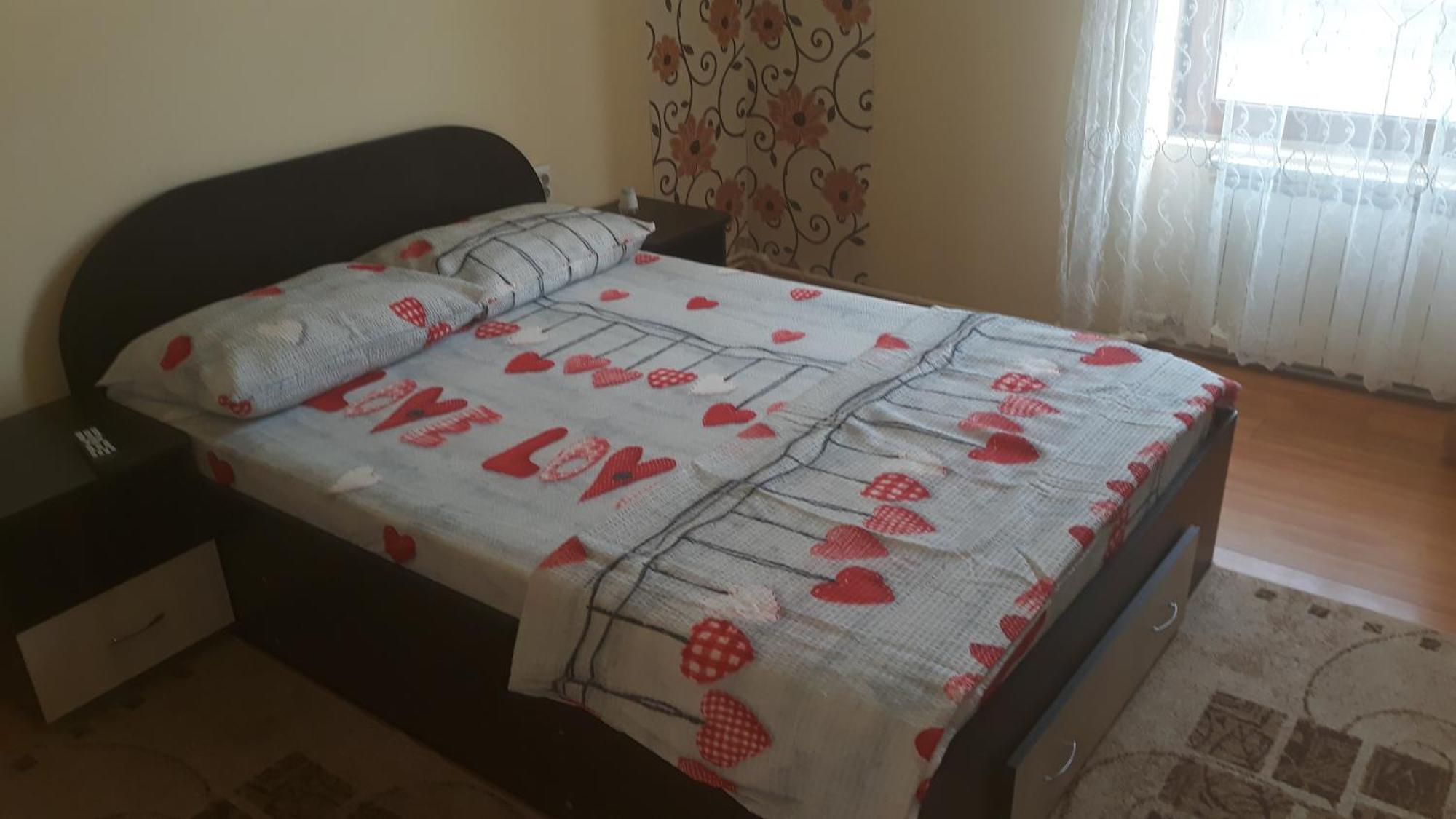 Отель Casa Ovi Si Simo Хацег Номер фото
