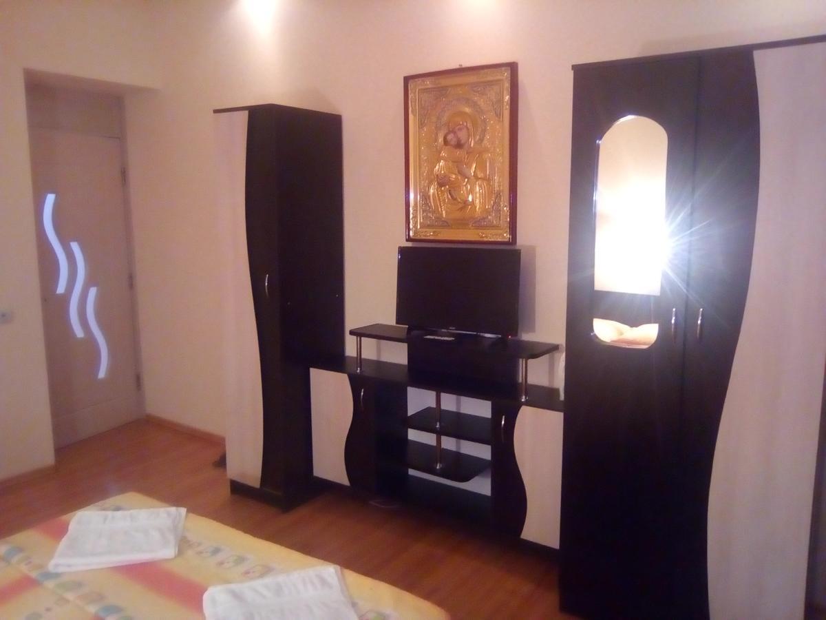 Отель Casa Ovi Si Simo Хацег Экстерьер фото